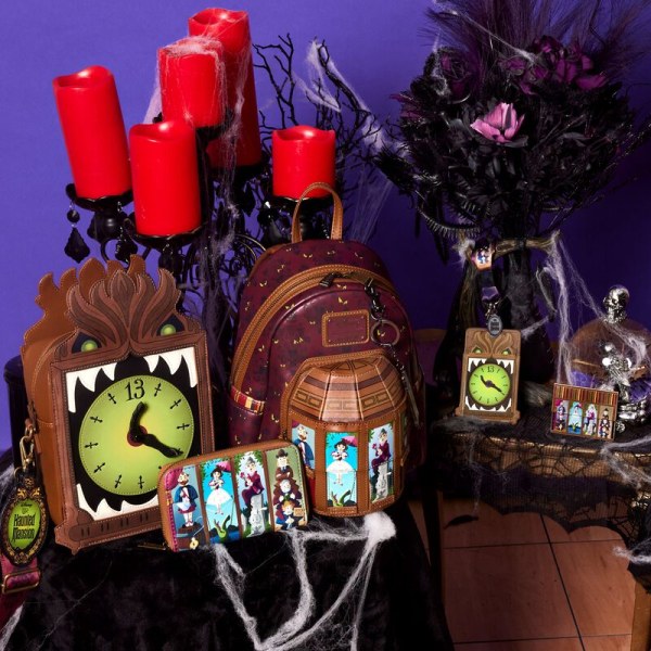 SCHOUDEDTASSEN Haunted Mansion Grootvaderklok - DISNEY LOUNGEFLY