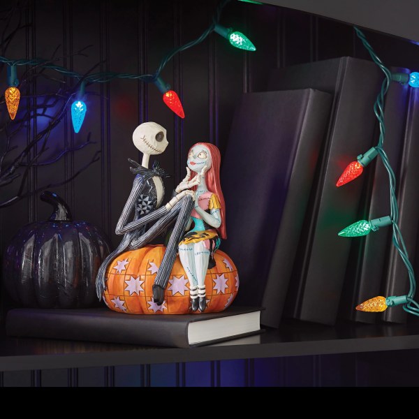 Jack en Sally op een pompoen - Disney Traditions