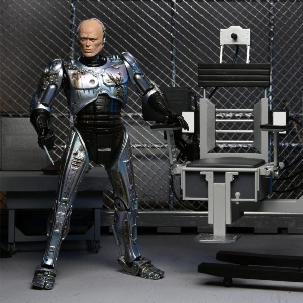 ROBOCOP BESCHADIGD – ACTION FIGUREN – ULTIEME STRIJD