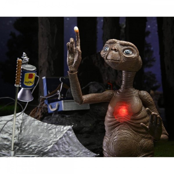 E.T. 40TH ANNIVERSARY - ACTIEFIGUUR - ULTIMATE DELUXE E.T.
