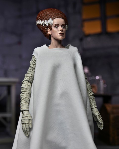 Universal Monsters beeldje Ultieme Bruid van Frankenstein (Kleur) 18 cm