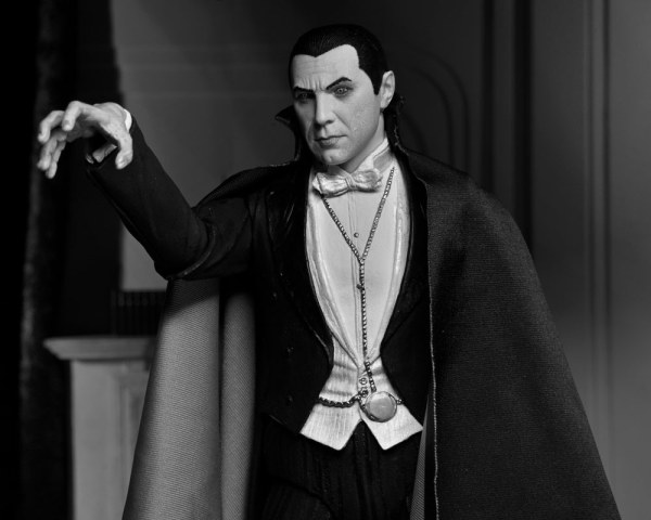 Universal Monsters beeldje Ultimate Dracula (Carfax Abbey) 18 cm