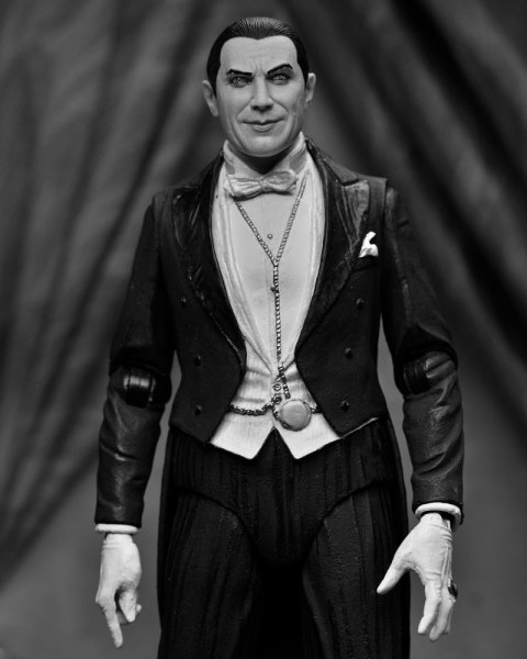 Universal Monsters beeldje Ultimate Dracula (Carfax Abbey) 18 cm