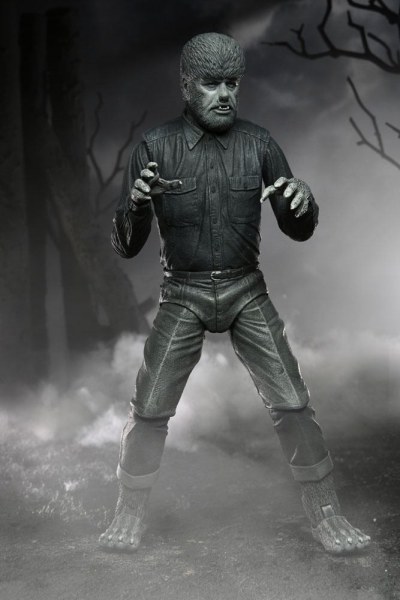 Universal Monsters beeldje Ultimate The Wolf Man (Zwart & Wit) 18 cm