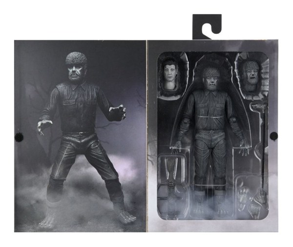 Universal Monsters beeldje Ultimate The Wolf Man (Zwart & Wit) 18 cm