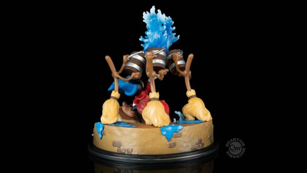 FANTASIA MICKEY DE TOVENAARSleerling - Q-FIG MAX ELITE