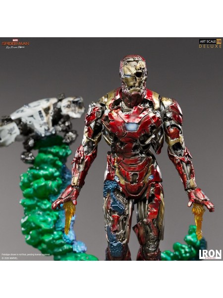 Iron Man Illusion Deluxe Spider-Man: Far From Home Art Scale - Marvel
