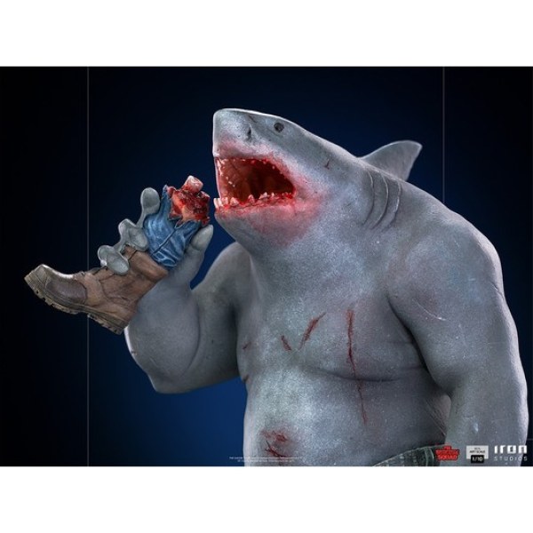 DE SUICIDE SQUAD KING SHARK ART SCALE - DC COMICS