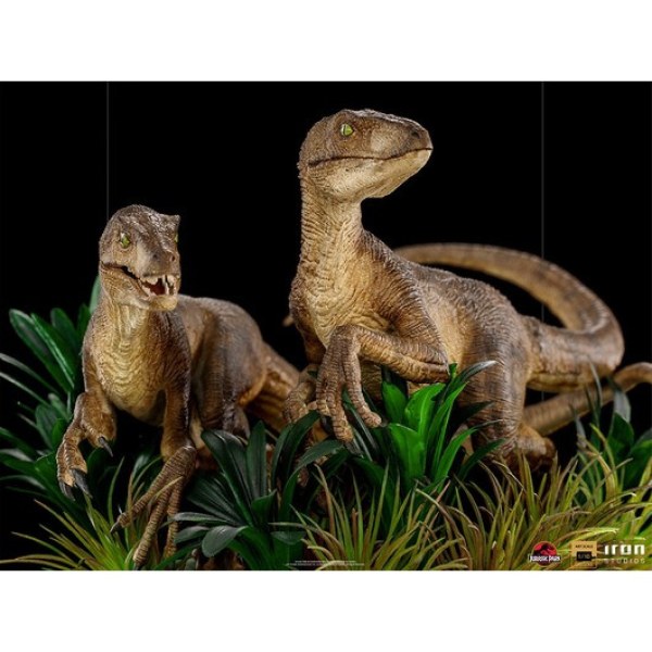 TWEE VELOCIRAPTORS ART SCALE DELUXE - JURASSIC PARK