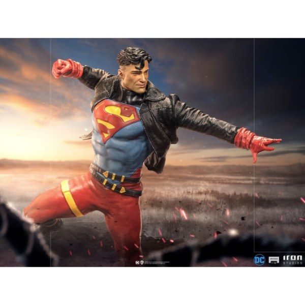 SUPERBOY ART SCALE - DC COMICS