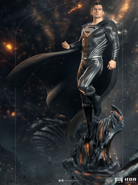 Superman zwart pak Justice League Art Scale - Dc Comics