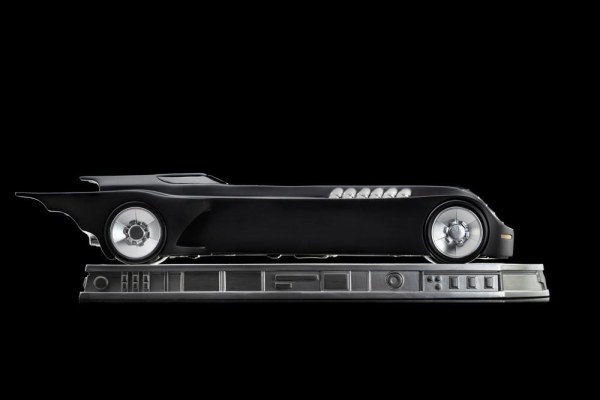 Batmobile Batman De animatieserie (1992) Art Scale - Dc Comics