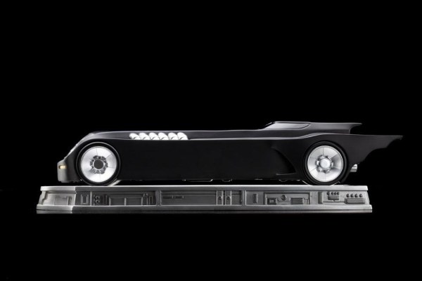 Batmobile Batman De animatieserie (1992) Art Scale - Dc Comics