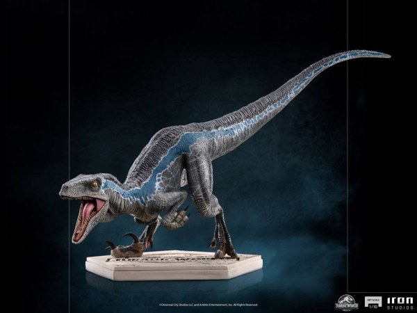 Blue Jurassic World Fallen Kingdom - Art Scale