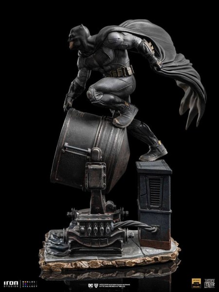 Batman op Batsignal Art Scale Deluxe - Justice League