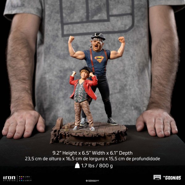 Luiaard en Chunk Art Scale - The Goonies