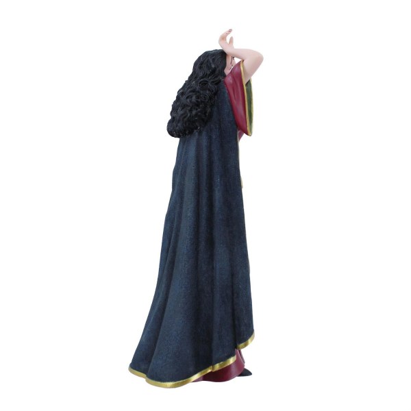 Mother Gothel 15e verjaardag - Disney Showcase Rapunzel