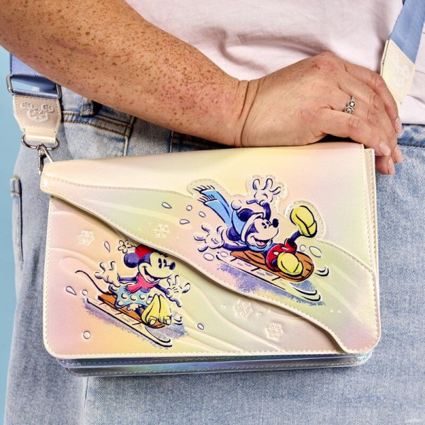 Mickey & Friends Winter Wonderland Schoudedtas - DISNEY LOUNGEFLY