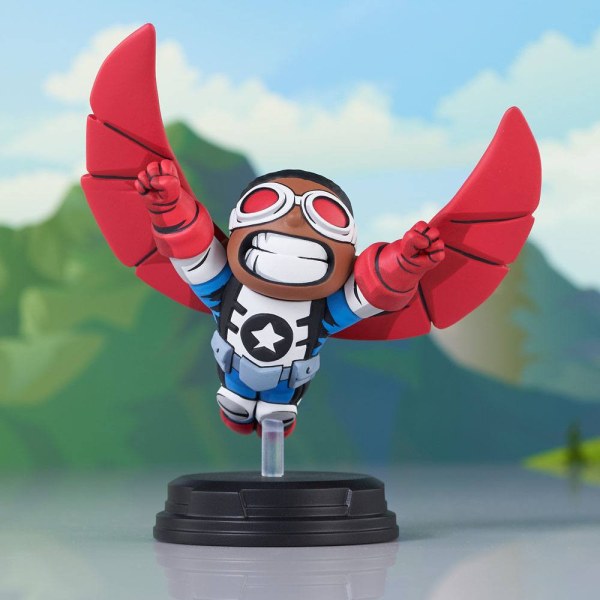 Marvel Animated Falcon beeldje 13 cm