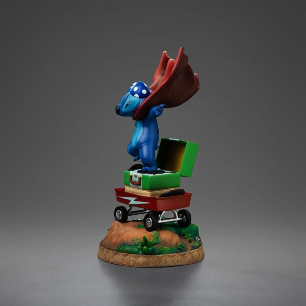 Lilo & Stitch beeldje 1/10 Art Scale Stitch Laundry 19 cm