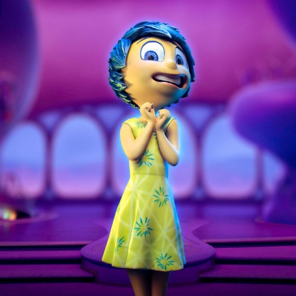Inside Out 2 beeldje 1/10 Art Scale Joy 20 cm