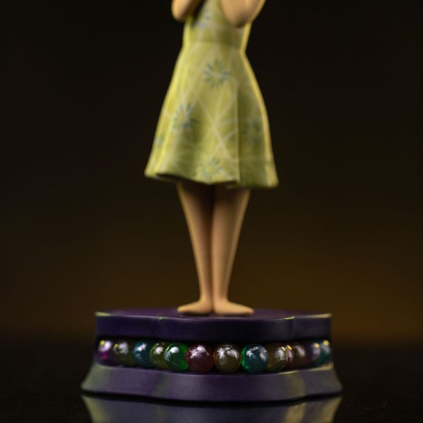 Inside Out 2 beeldje 1/10 Art Scale Joy 20 cm