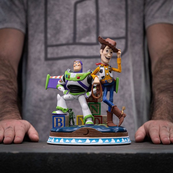 Toy Story beeldje 1/10 Deluxe Art Scale Buzz & Woody 38 cm