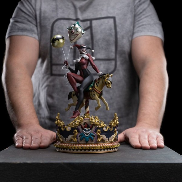 DC Comics beeldje 1/10 Art Scale Harley Quinn Unleashed 30 cm