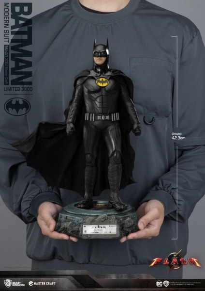 Batman beeldje Master Craft Batman Modern Suit 42 cm