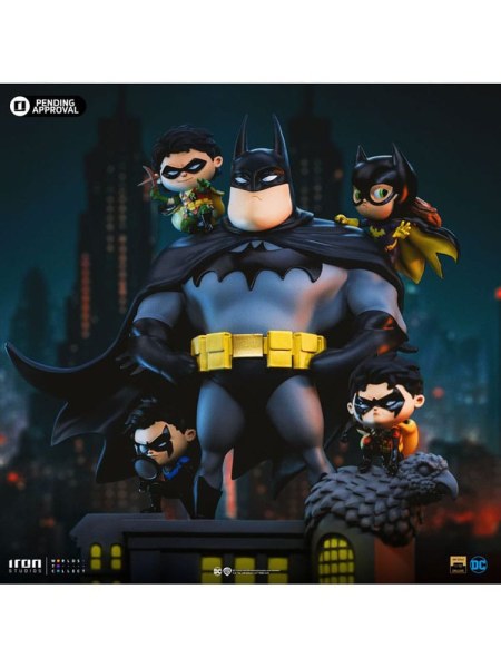 Batman beeldje Geanimeerde iconen PVC Batman Familie 18 cm