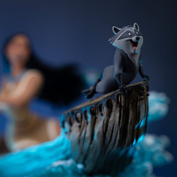 Disney beeldje 1/10 Art Scale Pocahontas 23 cm