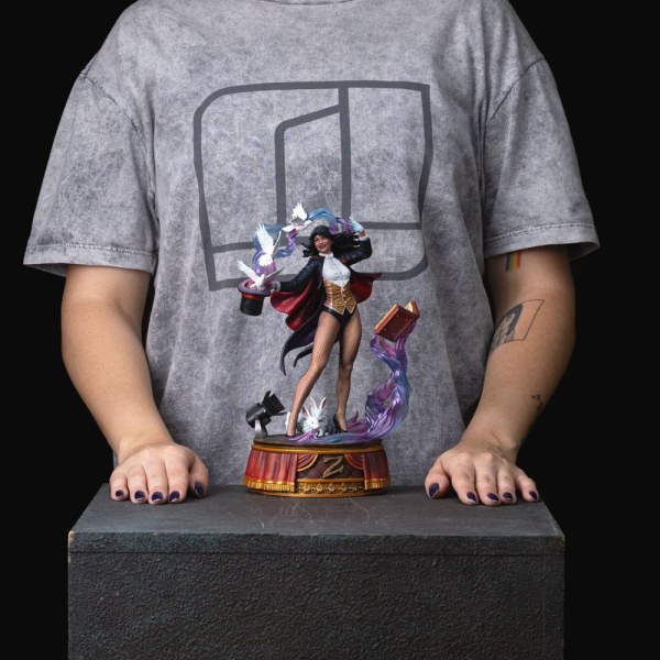 DC Comics beeldje 1/10 Art Scale Zatanna 27 cm