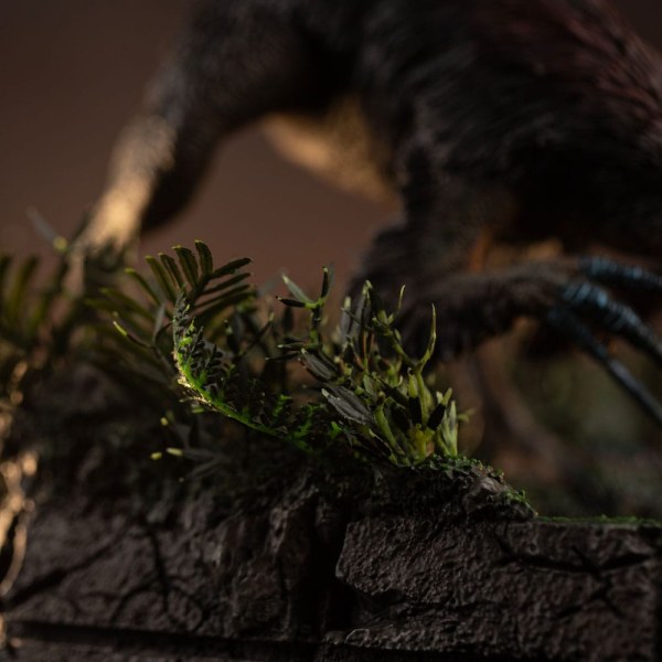 Jurassic World: Dominion beeldje 1/20 Demi Art Scale Therizinosaurus 29 cm