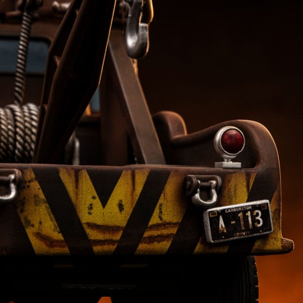 Cars beeldje 1/10 Art Scale Tow Mater 17 cm