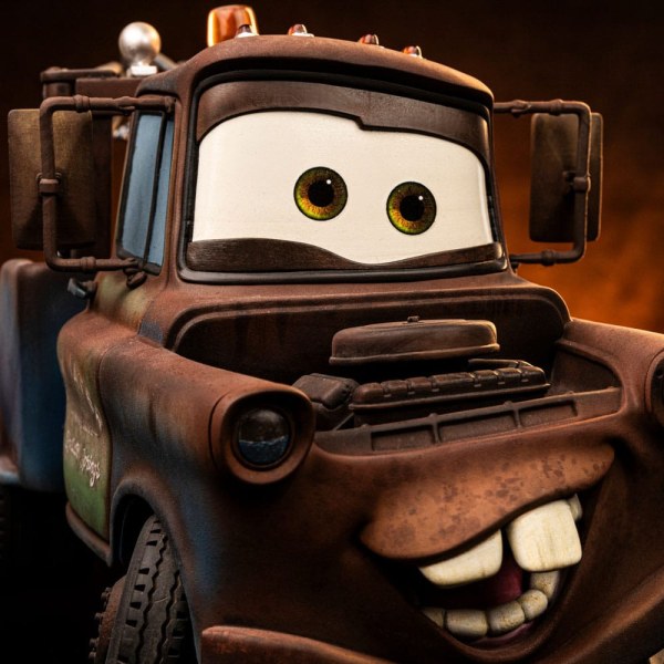Cars beeldje 1/10 Art Scale Tow Mater 17 cm