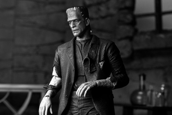 Universal Monsters beeldje Ultimate Frankenstein's Monster (Bride of Frankenstein) (Z&W) 18 cm