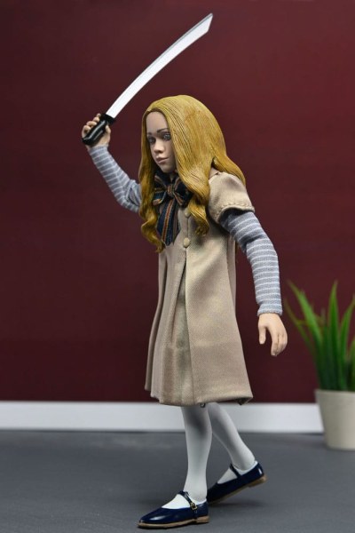 Megan beeldje Geklede Megan 20 cm