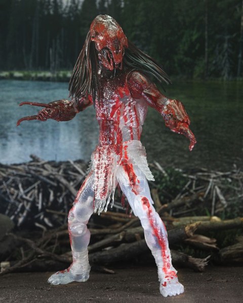 Prey Ultimate Feral Bear Blood Predator beeldje 18 cm