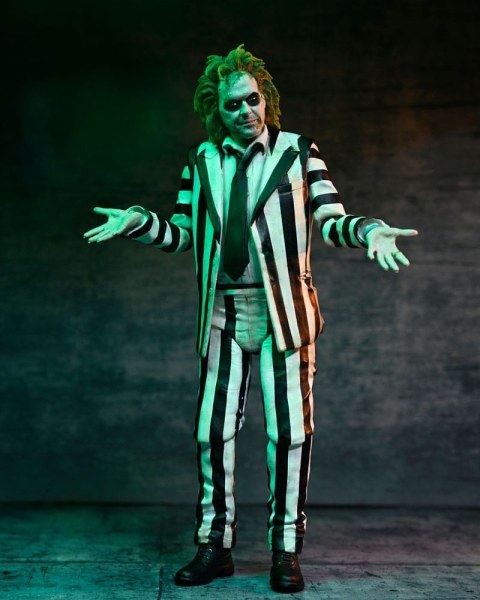 Beetlejuice Beetlejuice beeldje 7 Schaal Ultimate Striped Suit Beetlejuice 18 cm