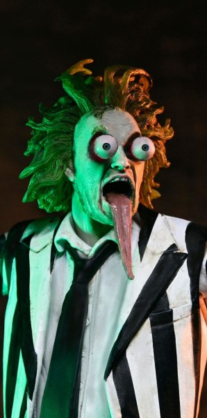 Beetlejuice Beetlejuice beeldje 7 Schaal Ultimate Striped Suit Beetlejuice 18 cm
