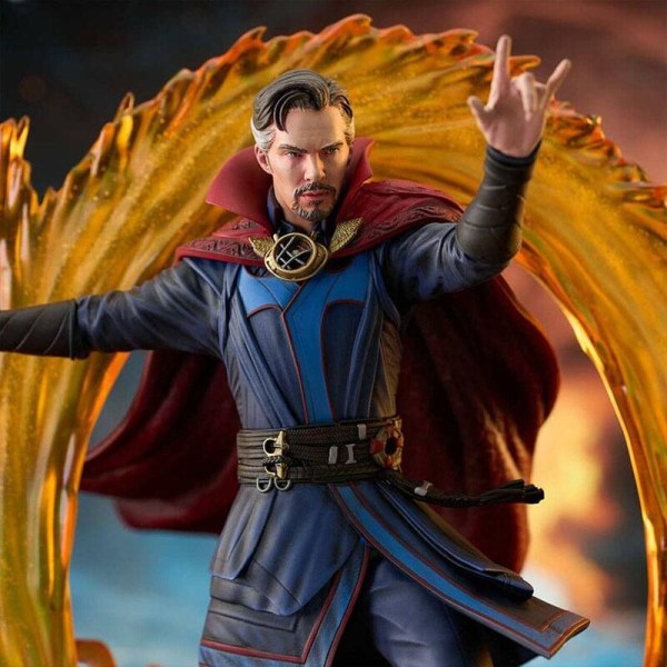 Marvel Comic Gallery Doctor Strange figuur 25cm