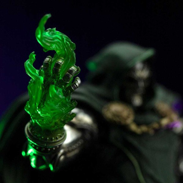 De Infinity Gauntlet Marvel Legends Diorama beeldje 1/10 Art Scale Infinity Doctor Doom Deluxe Edition 42 cm