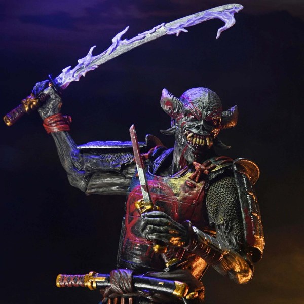 IRON MAIDEN - 7" SCHAAL ACTIEFIGUUR - FUTURE PAST WORLD TOUR ULTIMATE 2PK
