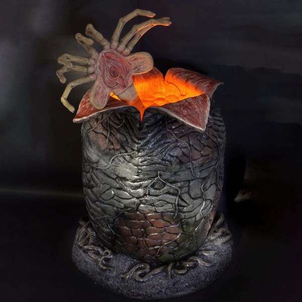 ALIEN – SCHUIM REPLICA – LEVENSGROOT EI & FACEHUGGER