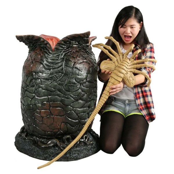 ALIEN – SCHUIM REPLICA – LEVENSGROOT EI & FACEHUGGER