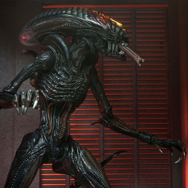 ALIEN: ROMULUS - 7" SCHAAL ACTIEFIGUUR - ULTIEME VERSCHROKKEN XENOMORPH
