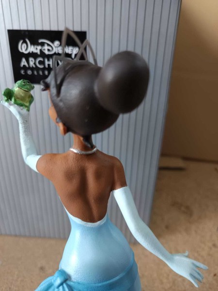 [DEFECT] Tiana Maquette - Disney Archives Collectie