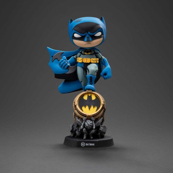 Batman-figuur Mini Co. PVC Batman op Bat-Signal (blauwe variant) 15 cm