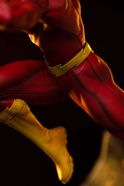 DC Comics beeldje 1/10 Art Scale Flash 25 cm