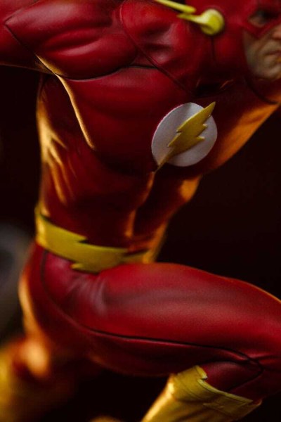 DC Comics beeldje 1/10 Art Scale Flash 25 cm